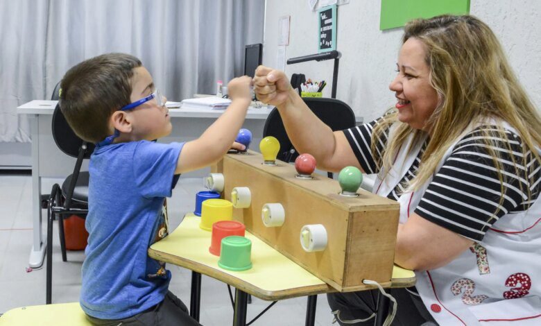 Atendimento educacional especializado em Curitiba cresce 45% em 2023