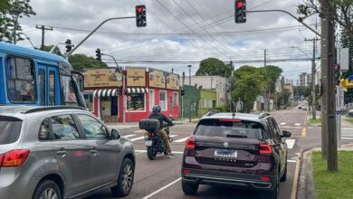 Cruzamento perigoso no Rebouças, em Curitiba agora tem semáforo
