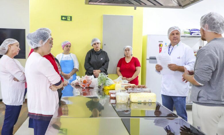 Curitiba oferece 17 cursos gratuitos de gastronomia natalina em dezembro