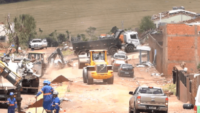 Força-tarefa atua na limpeza de Rio Bonito do Iguaçu; vídeo
