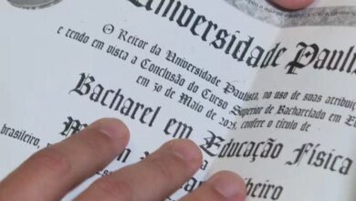 Homens presos em Curitiba com diplomas falsos de Educação Física