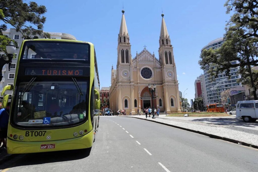 igrejas, santuários e memória religiosa
