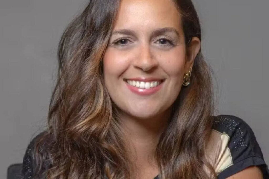 Jornalista Julia Guerra morre em atropelamento em Curitiba Jornalista Julia Guerra morre após ser atropelada por biarticulado em Curitiba