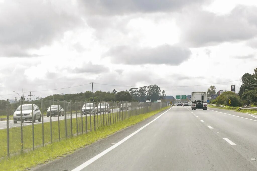 Licença ambiental é concedida para obra na BR-277 em Curitiba Obra na BR-277, na Grande Curitiba, recebe licença ambiental