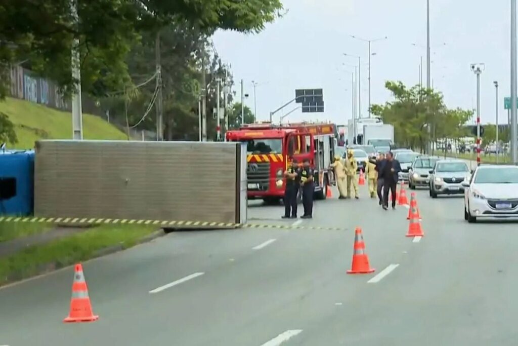 motorista morto e caos gigante no trânsito