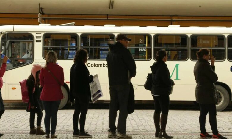 115 novos ônibus serão entregues ao transporte metropolitano de Curitiba