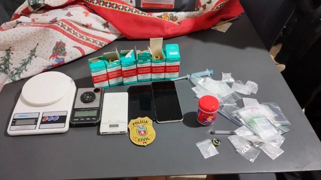 Operação investiga grupo que traficava cetamina em Curitiba Operação mira grupo que vendia droga com cetamina em Curitiba