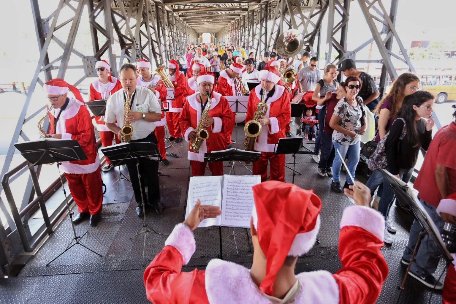 Paraná realiza mais de 90 eventos turísticos em dezembro Paraná tem mais de 90 eventos turísticos em dezembro