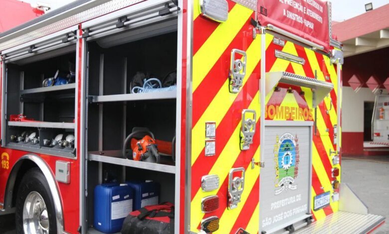 Passageira morre em colisão de ônibus e carro de app em Curitiba