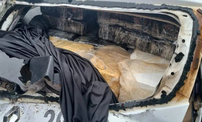 Polícia desmantela quadrilha que usava carros 'oficiais' para traficar drogas