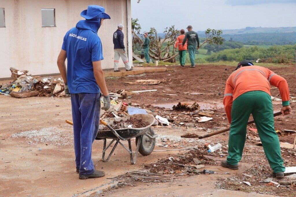Polícia Penal coloca 89 detentos para trabalhar na reconstrução