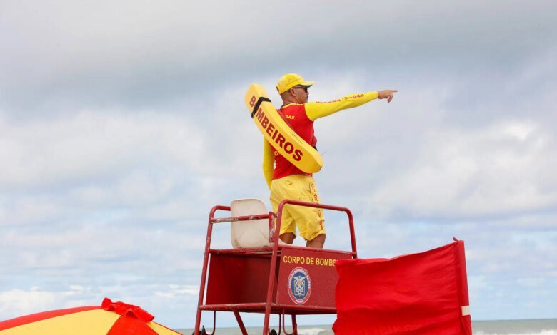 Postos de guarda-vidas iniciam funcionamento diário no Litoral do Paraná; Veja a lista!