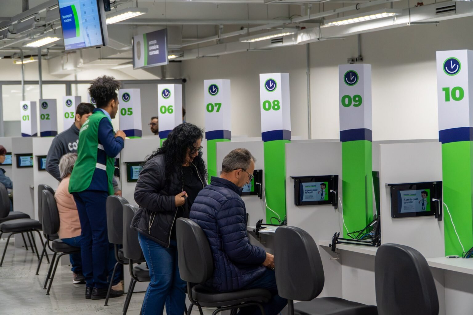 Poupatempo Paraná testa serviços em Foz do Iguaçu e Cascavel Poupatempo Paraná inicia fase de testes em Foz do Iguaçu e Cascavel na próxima semana - O Paraná