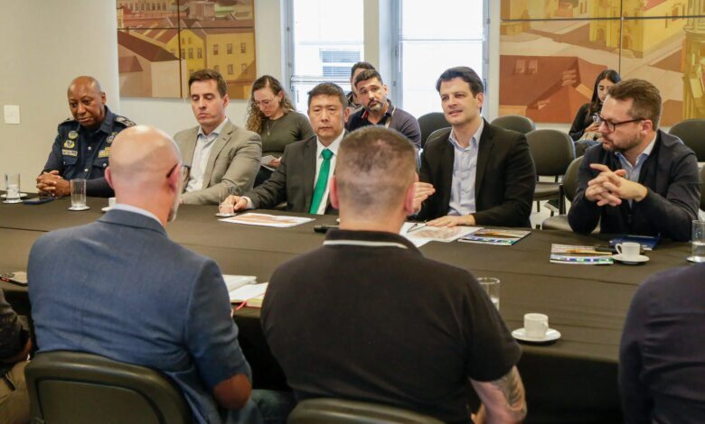 Prefeitura e empresas alinham estratégias contra furto de cabos em Curitiba