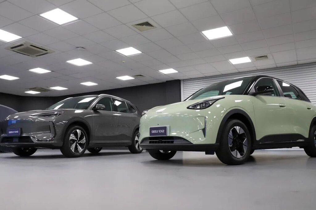 Renault e Geely anunciam bilhões para o setor automotivo na RMC Renault e Geely vão investir bilhões em ciclo automotivo na RMC