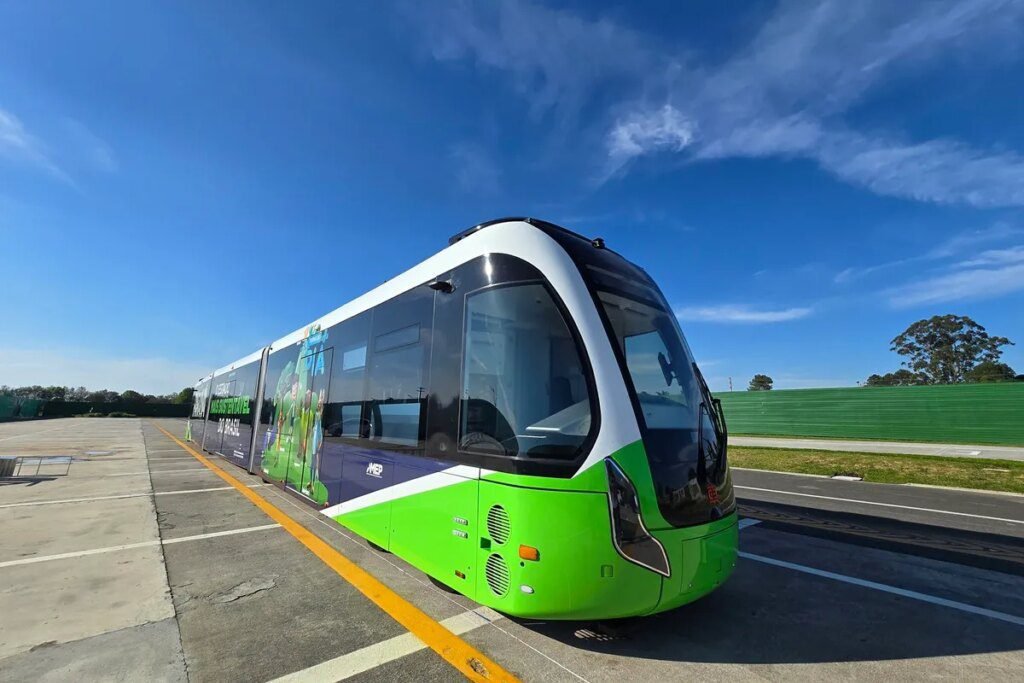 Rodovia da RMC ganha imãs para guiar Bonde Urbano Digital Rodovia da RMC recebe imãs que vão guiar Bonde Urbano Digital