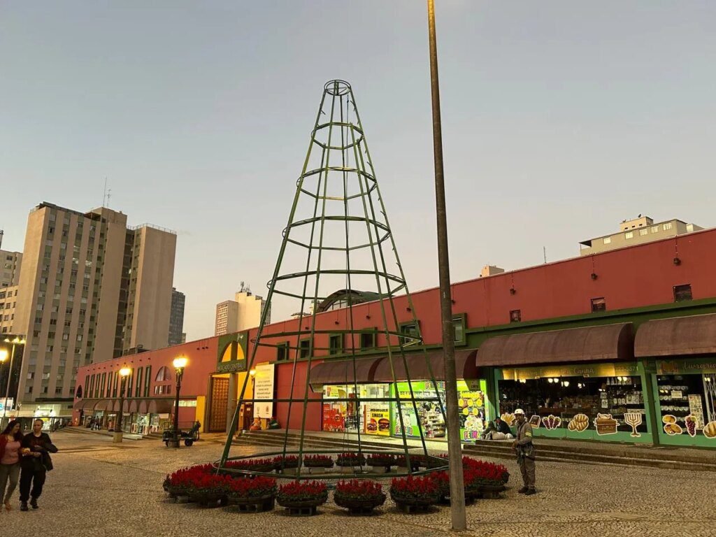 Ruas da Cidadania recebem decoração e autos natalinos em Curitiba