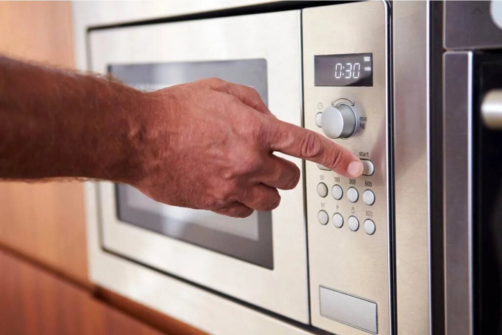 Adeus microondas? Substituto não é a air fryer. Descubra!
