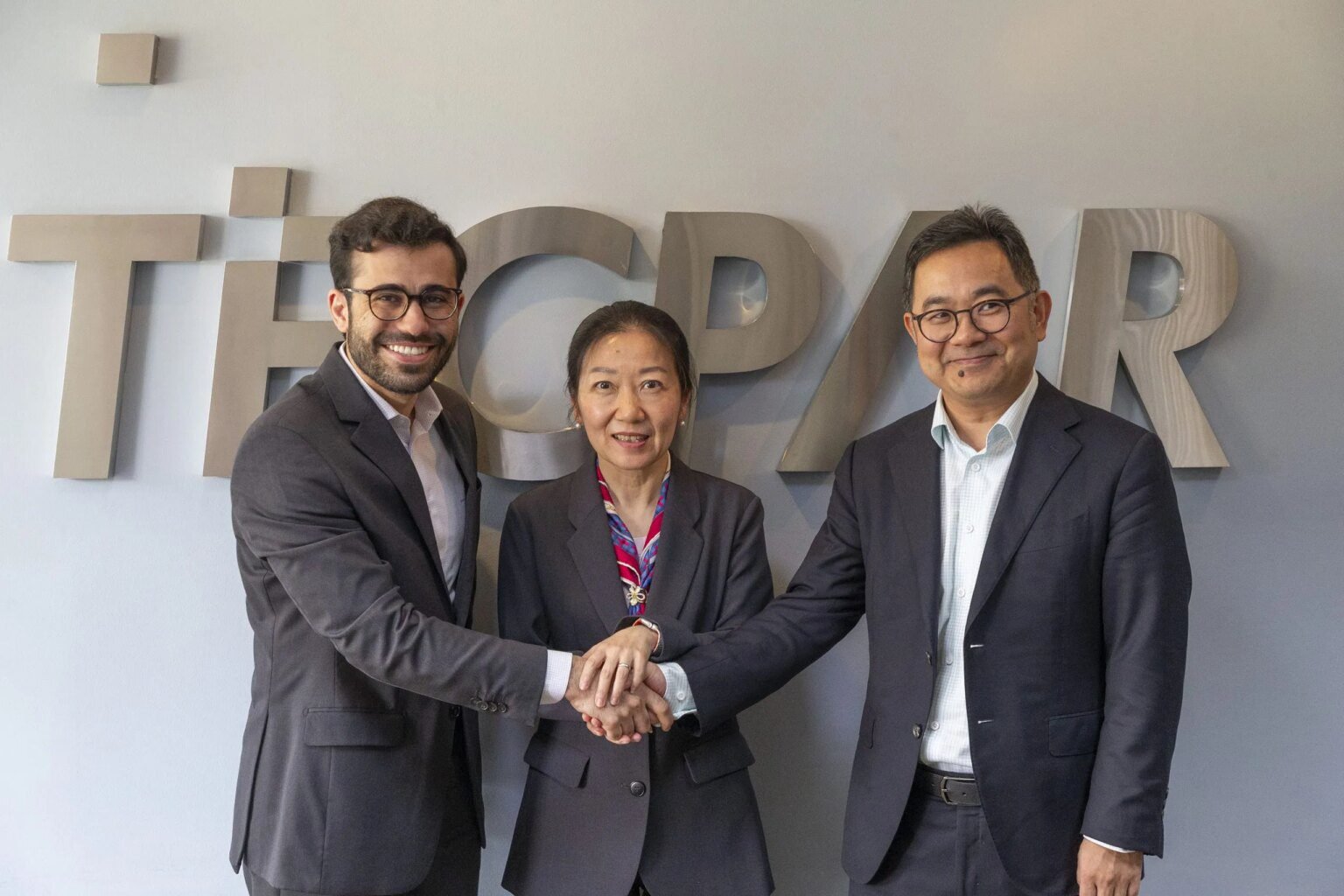 Tecpar e Sinovac lançam projeto de produção de vacinas no Paraná Tecpar e Sinovac iniciam projeto para produção de vacinas no Paraná