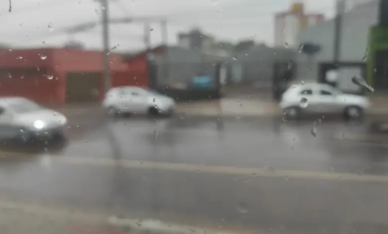 Cascavel registra quase 50 mm de chuva e rajadas acima de 50 km/h nesta segunda, diz Simepar - O Paraná
