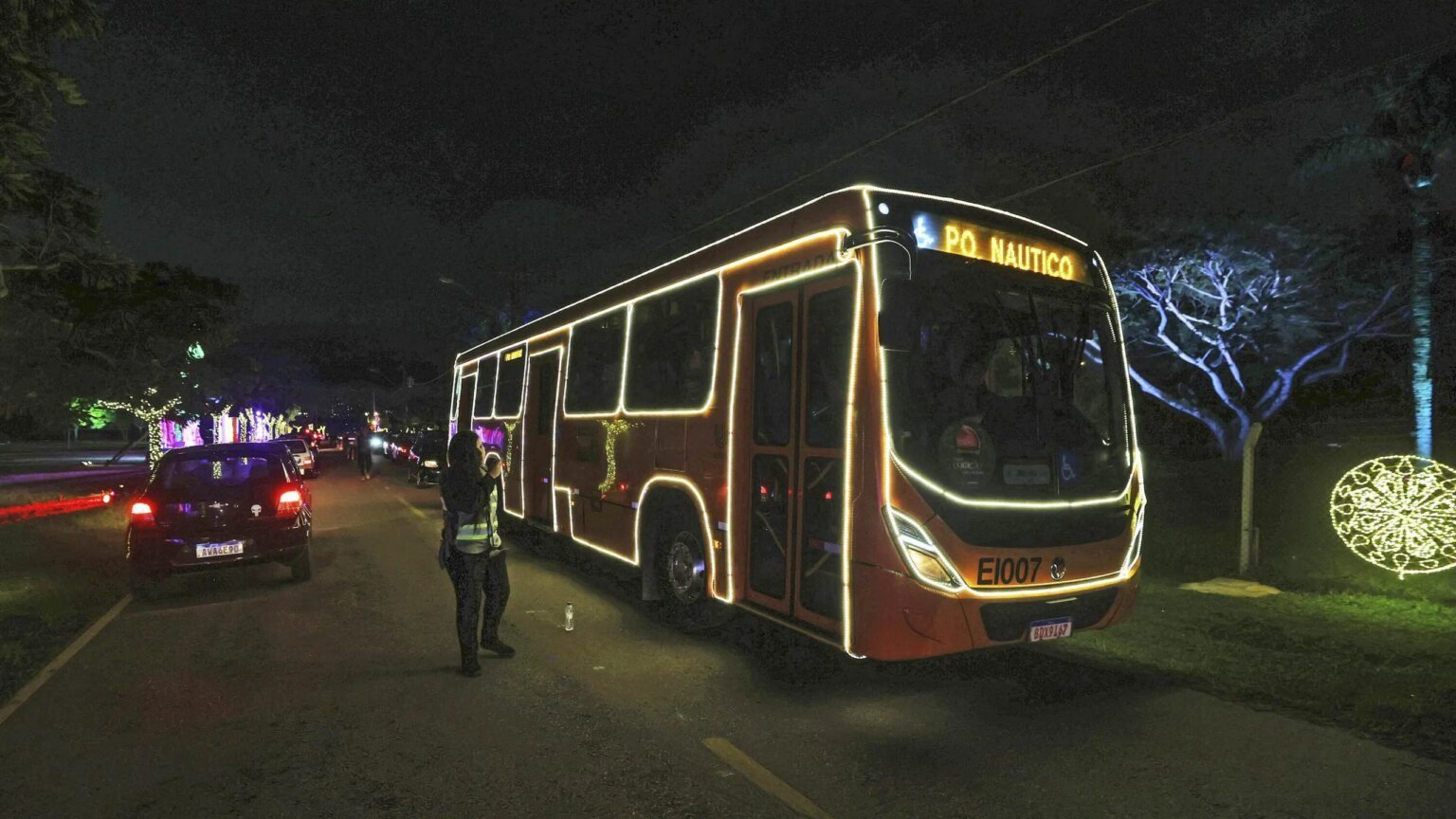 Curitiba amplia transporte coletivo para eventos natalinos Urbs reforça transporte coletivo para eventos natalinos em Curitiba