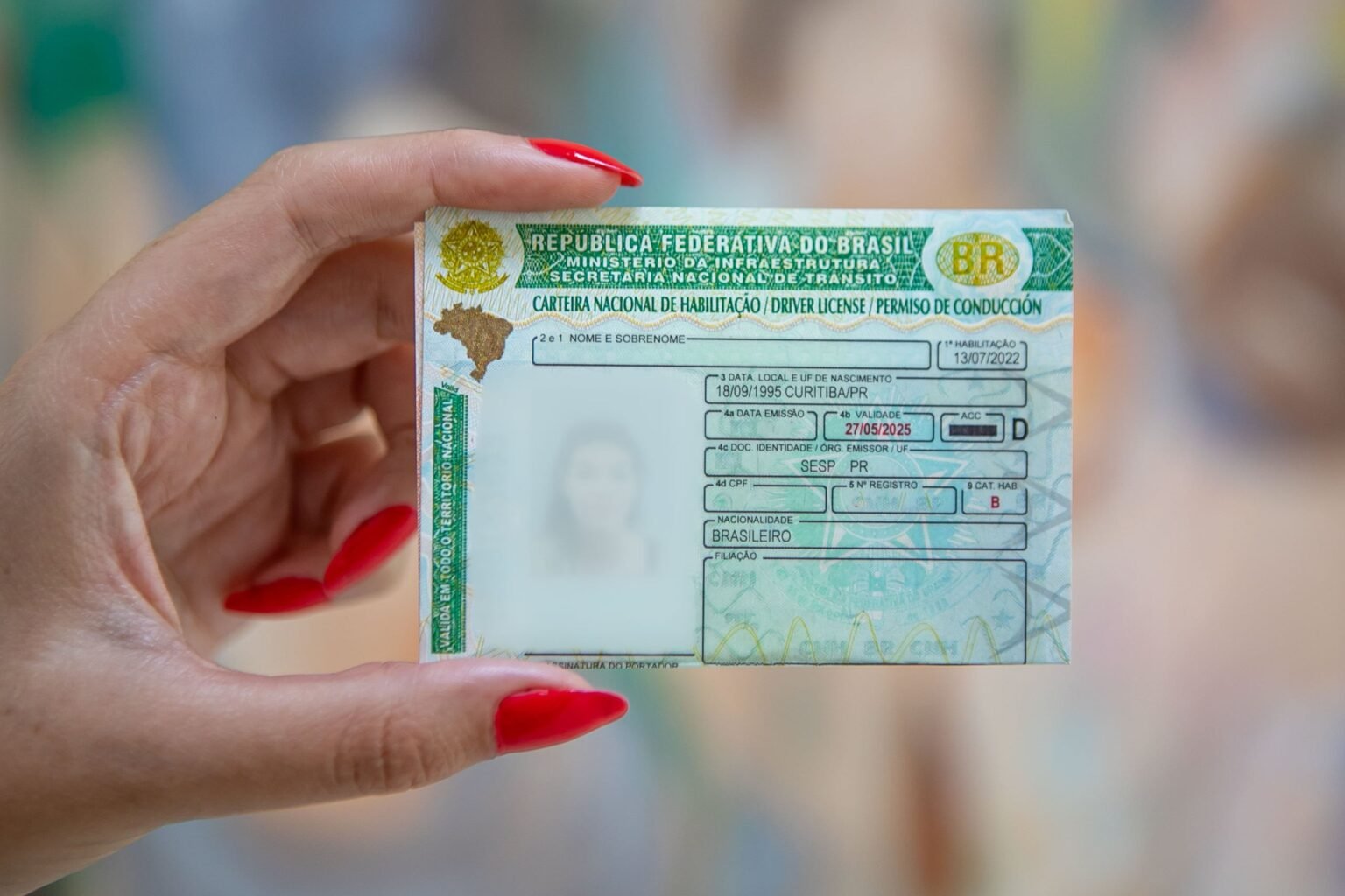 Detran-PR alerta sobre golpe com uso do CNH Social para atrair