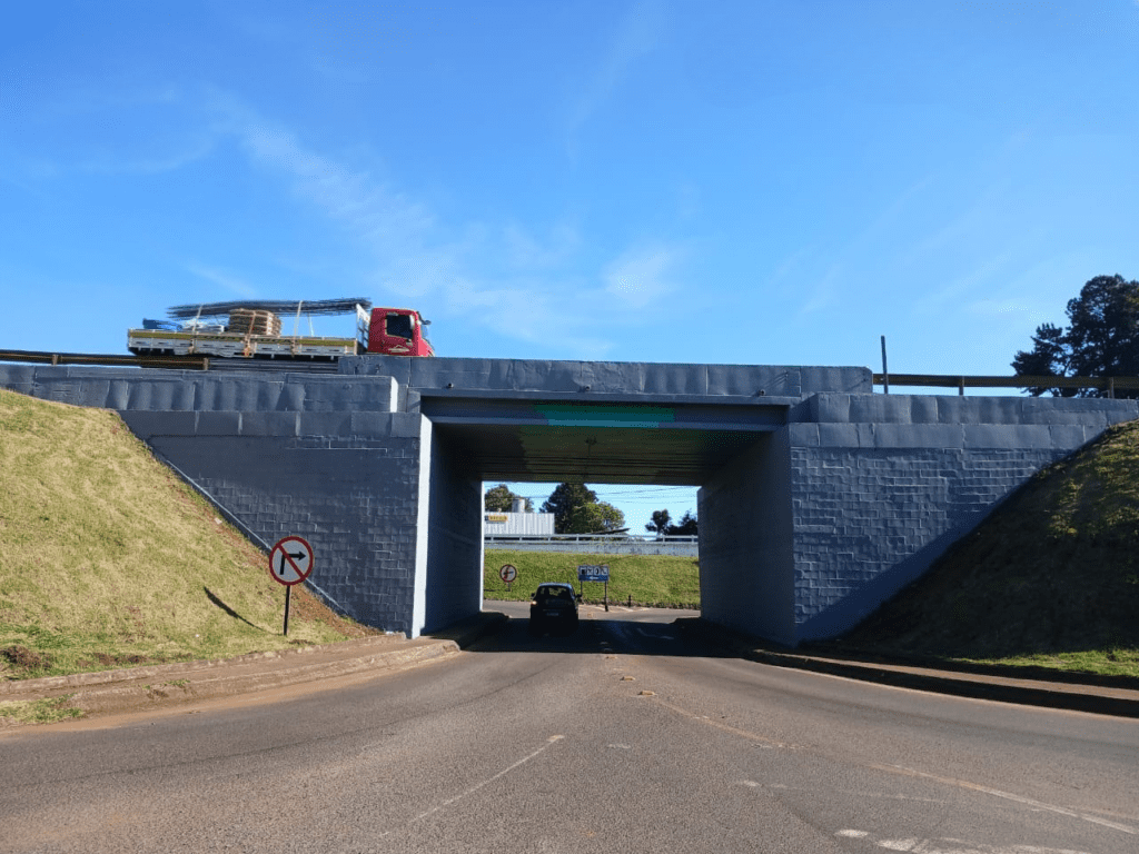 EPR Iguaçu programa intervenção no tráfego para revitalização de viaduto em Cascavel - O Paraná