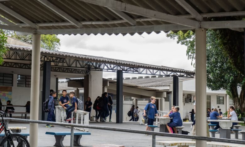 Escolas da rede estadual escolhem novos diretores hoje