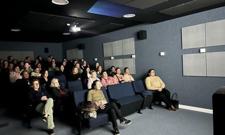 Filme sobre câncer de mama é exibido para quase 8 mil mulheres no Paraná