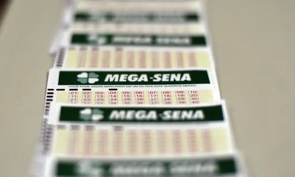 Mega-Sena sorteia prêmio acumulado de R$ 20 milhões hoje O prêmio da faixa principal está acumulado em R$ 20 milhões - Foto: Marcello Casal Jr./Agência Brasil