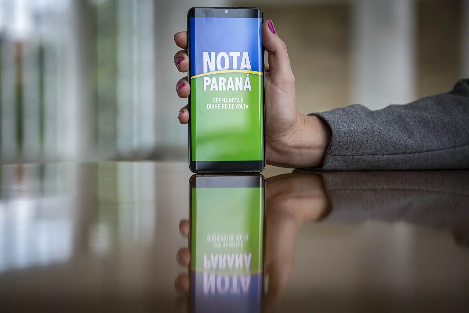 R$ 1 milhão de Natal: Nota Paraná sorteia prêmio de dezembro nesta segunda-feira - O Paraná
