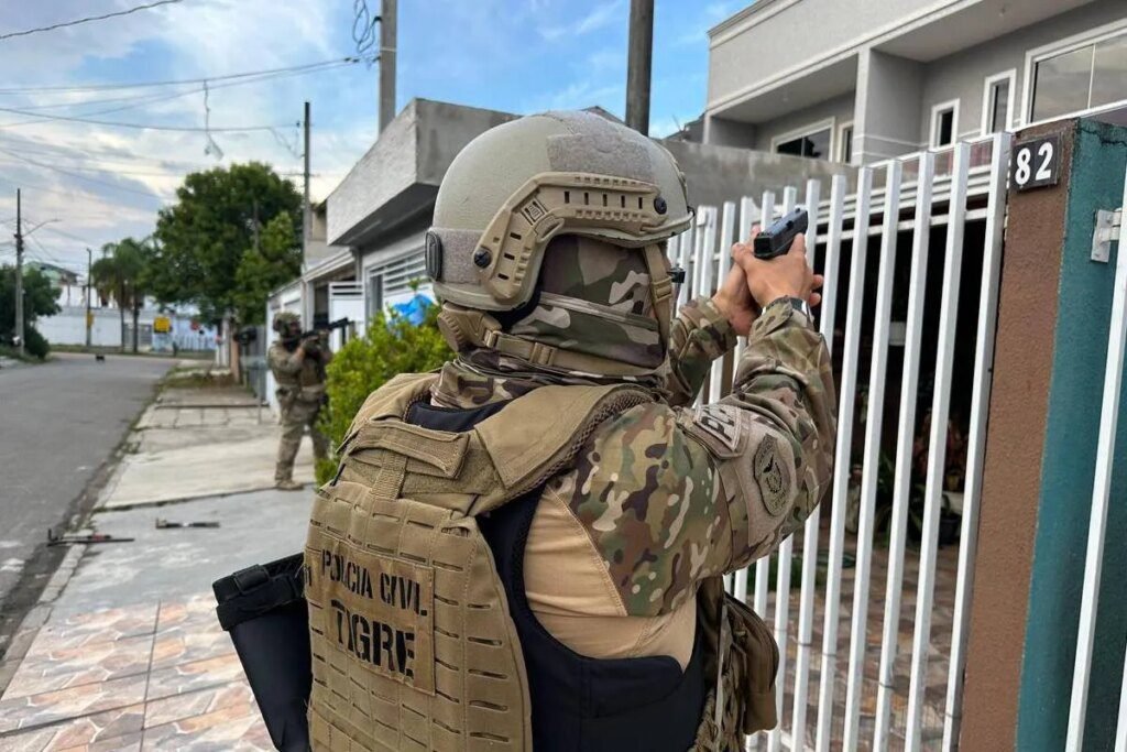 Mega operação em Curitiba mira grupo do tráfico com 82 mandados
