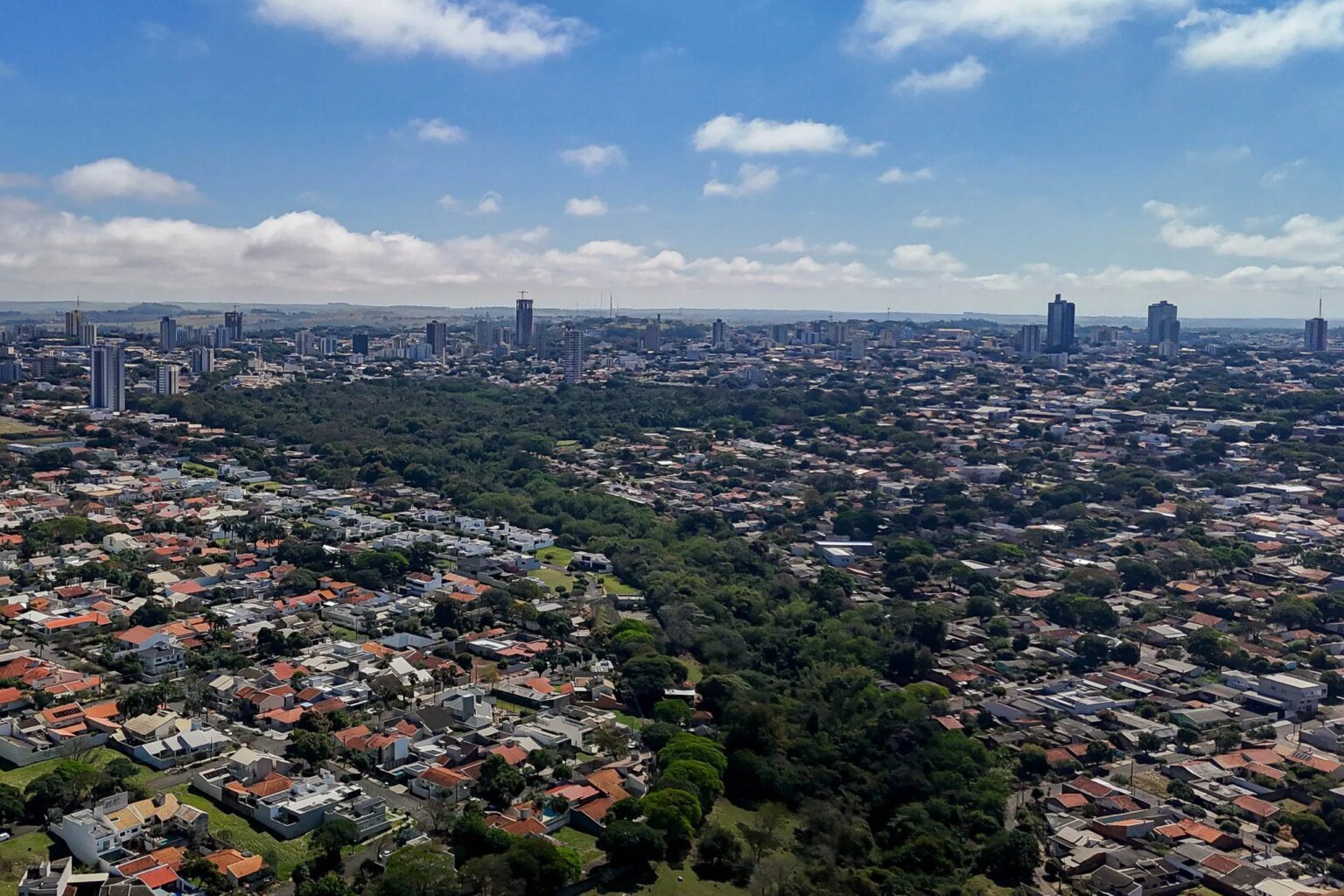 Paraná diminui pobreza em 6,6 pontos nos últimos cinco anos Paraná reduz pobreza em 6,6 pontos percentuais nos últimos cinco anos