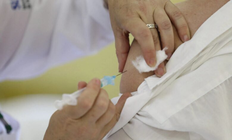 Paraná reforça vacinação contra febre amarela antes das festas de fim de ano