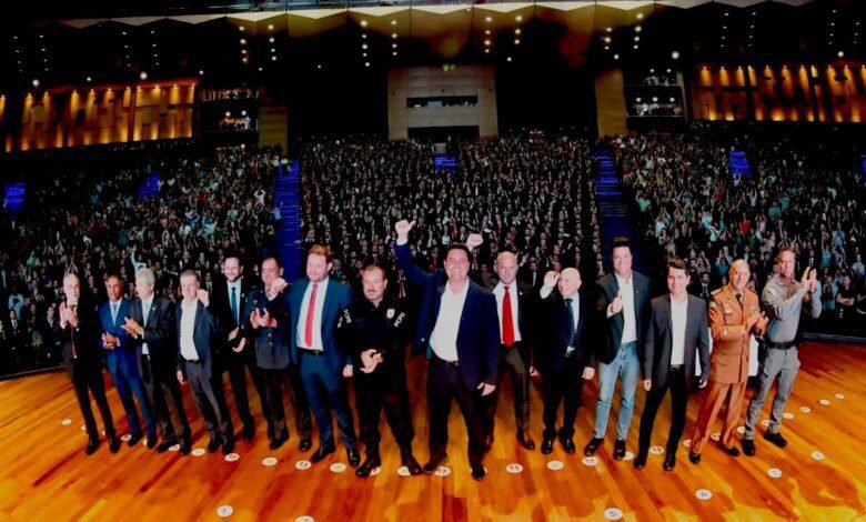 Polícia Civil do Paraná forma 555 novos agentes em cerimônia em Curitiba