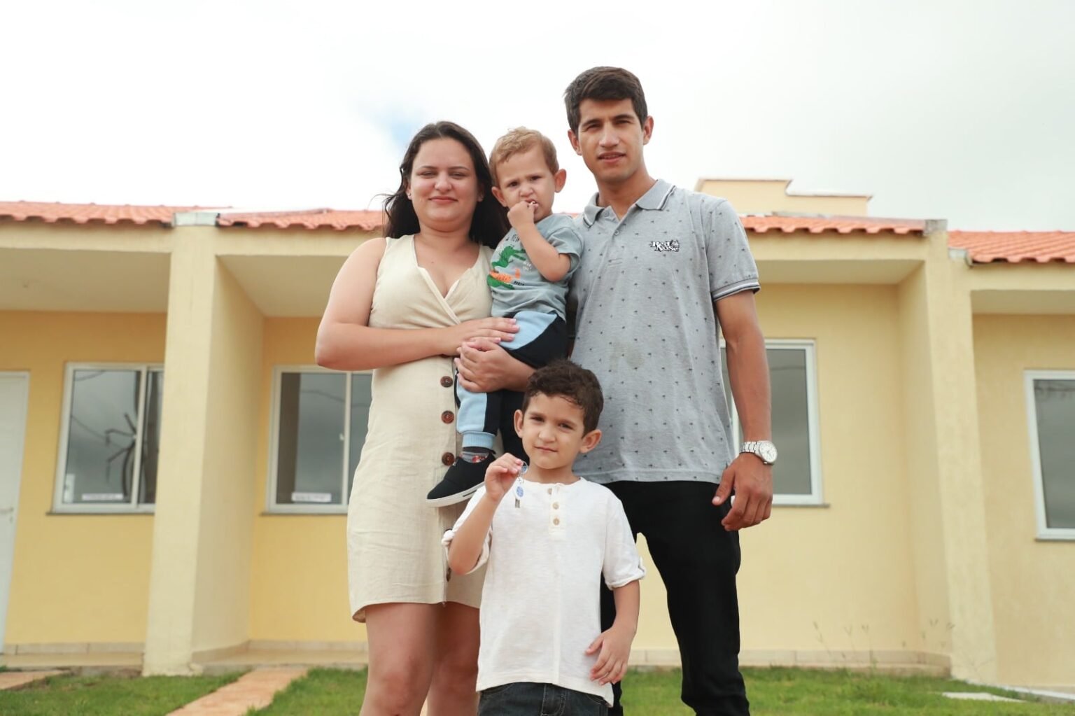 PRAMORAR: Prefeitura trabalha para ampliar oferta de habitação para famílias de baixa renda em Cascavel - O Paraná