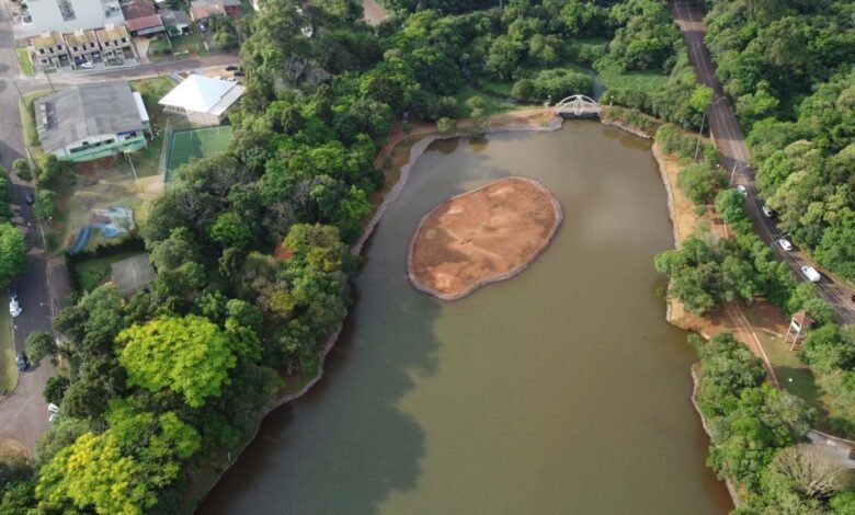 Sanepar avança nas obras de terreno que recebeu resíduos do Lago Municipal de Cascavel - O Paraná